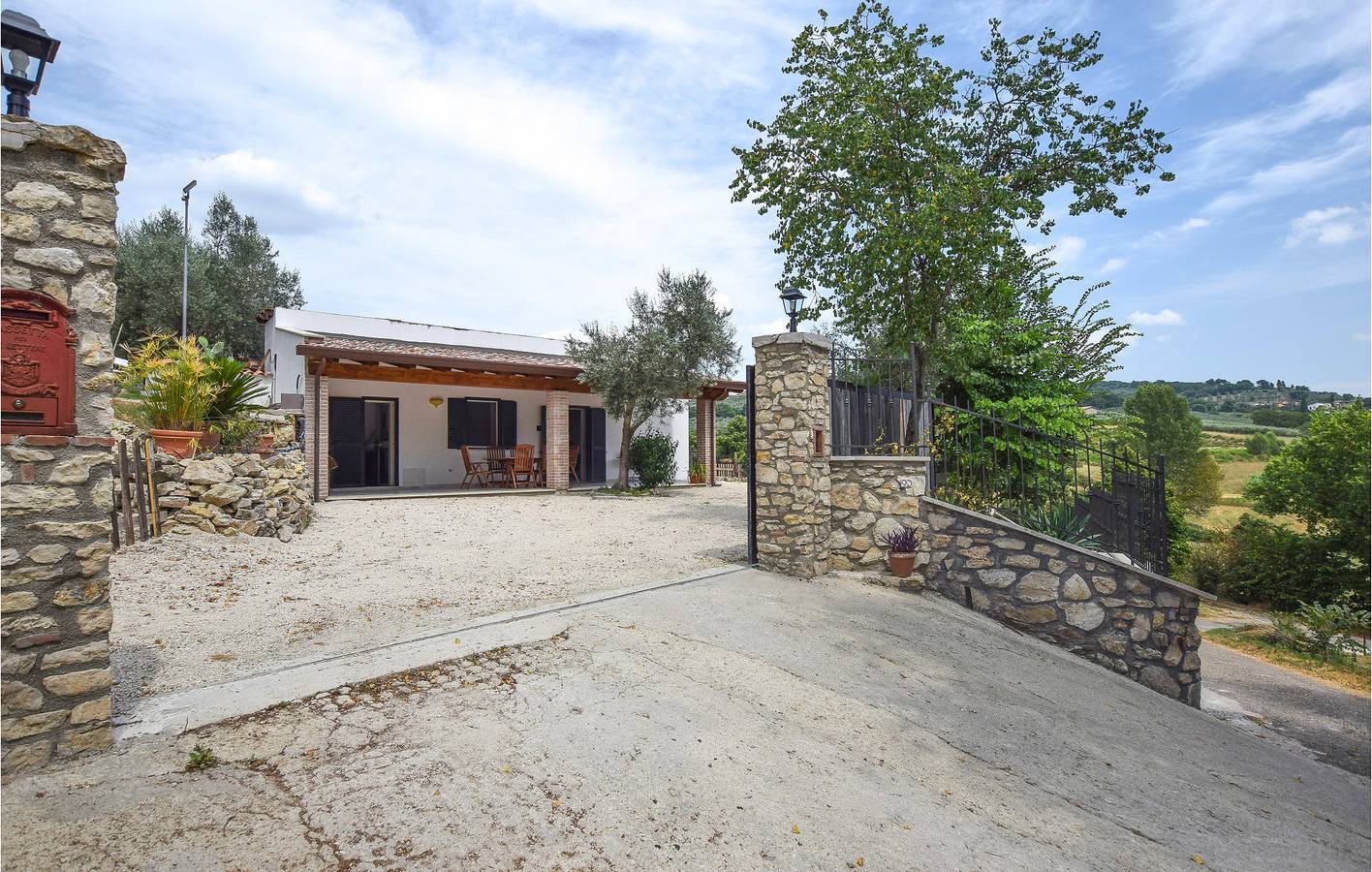 Casa vacanza per 7 persone con piscina in Poggio Nativo, Provincia di Rieti