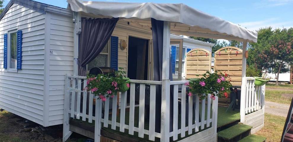 Camping pour 6 personnes, avec jardin et piscine, animaux acceptés à Mimizan - 2