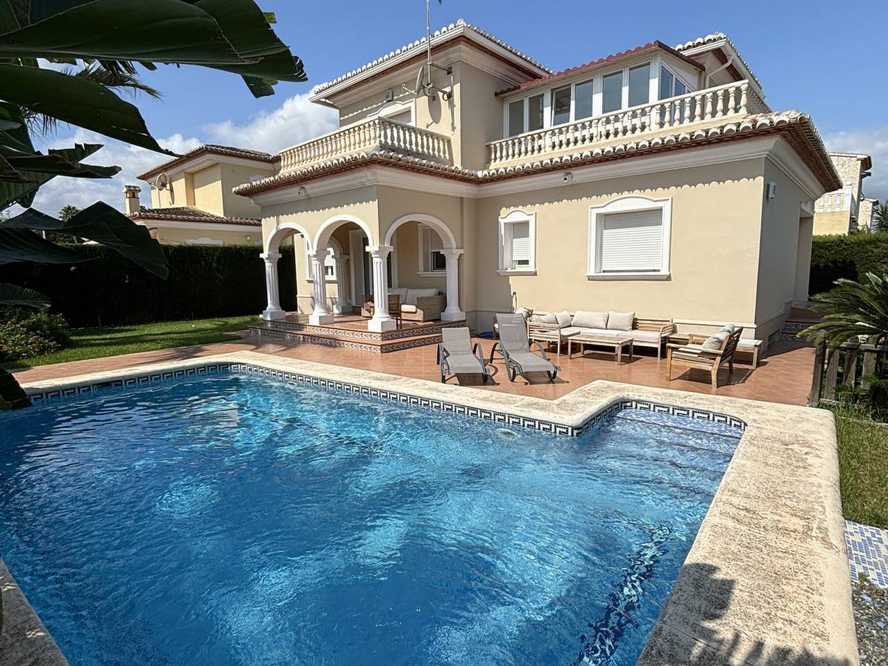Villa moderna en Denia con piscina privada para 6 personas in Almadraba, Costa Blanca