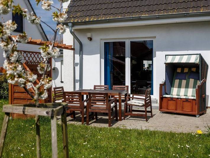 Ferienhaus für 4 Personen, mit Terrasse in Wiek