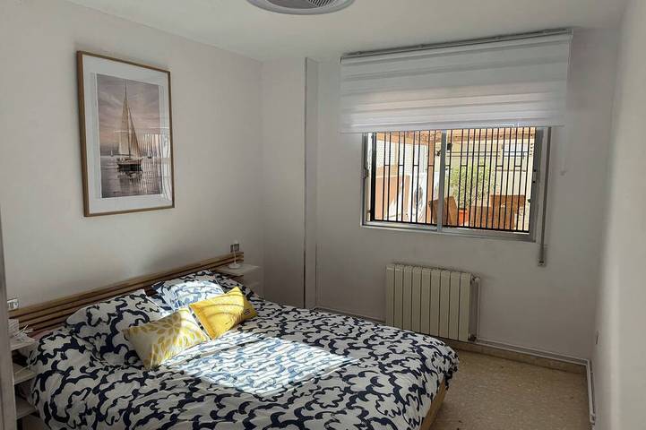 Appartement entier, Apartment in main avenue with 4 bedrooms in Benicasim, Costa del Azahar