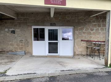 Gîte pour 4 personnes, avec terrasse à Saint-Léons