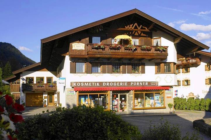 Ferienwohnung für 2 Personen, mit Balkon und Garten sowie Sauna in Reit im Winkl