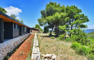 Ferienhaus für 8 Personen, mit Garten und Terrasse auf Dugi Otok