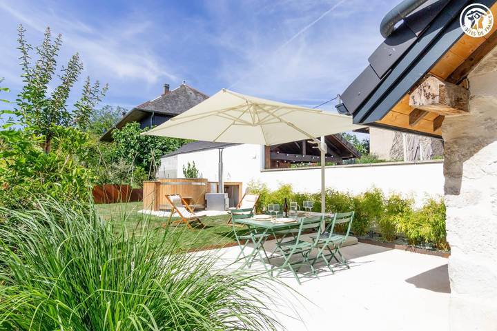 Gîte pour 4 personnes, avec Jardin dans Saint-Offenge-Dessous