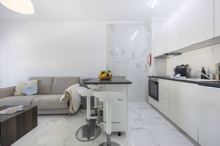 Gîte pour 4 personnes, avec balcon, adapté aux familles à Quarteira - 3
