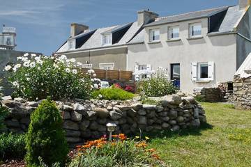 Gîte pour 7 personnes, avec terrasse et jardin à Île-Molène