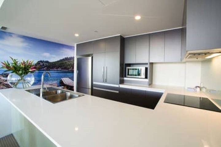 Holiday rental for 9 people, with pool and balcony in Coolangatta