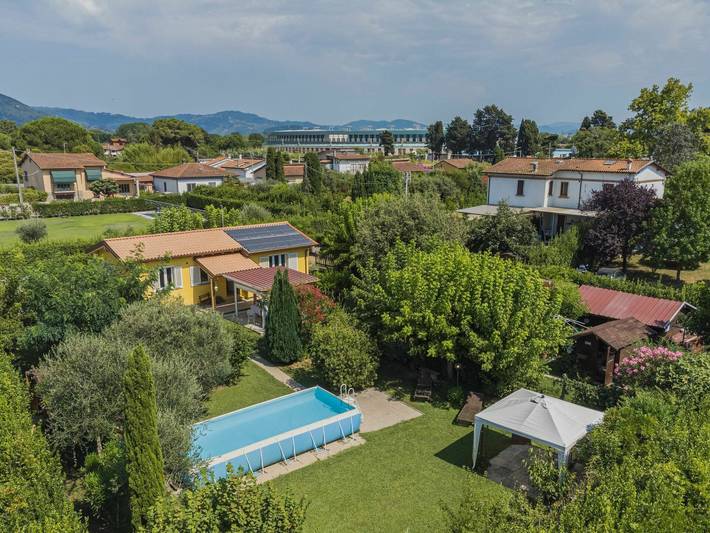 Casa vacanza per 3 persone, con giardino a Lido di Camaiore