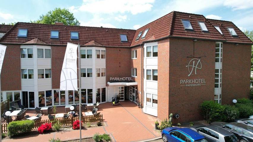 Hotel, mit Terrasse und Garten sowie Sauna und Ausblick