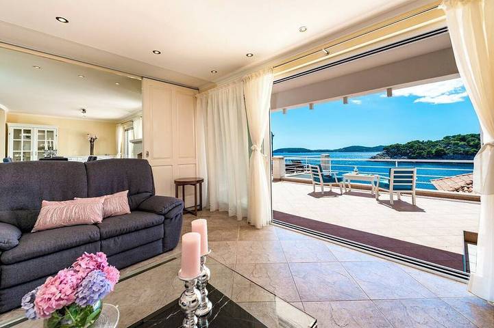 Villa Key private sea access and great views of the Adriatic sea in Zaton, Grad Dubrovnik