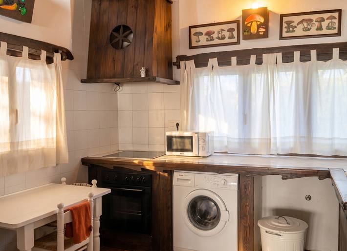 Ganze Wohnung, Geräumige Wohnung in Yeste mit Gemeinschaftspool in Yeste, Calares del Mundo y de la Sima