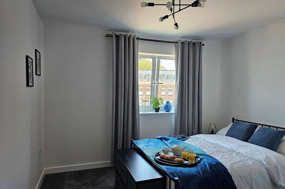 Apartamento entero, Spacious Apartment -2 Bedroom With 2 En-suite Bathrooms in Northampton, Northamptonshire