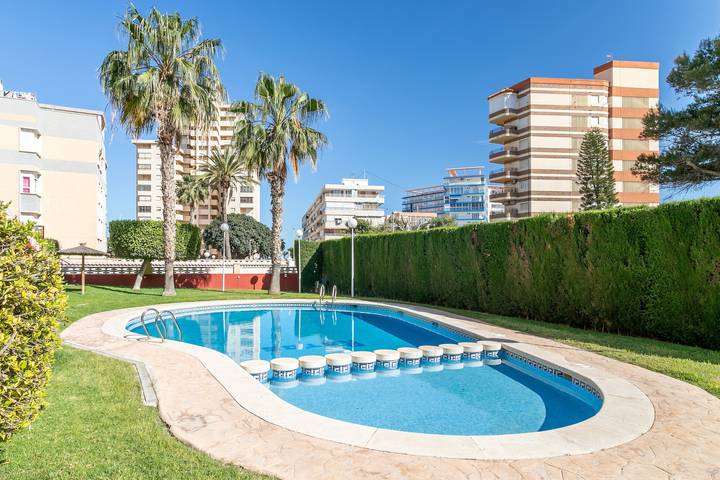 Appartamento per 4 persone, con Balcone e Giardino a El Campello