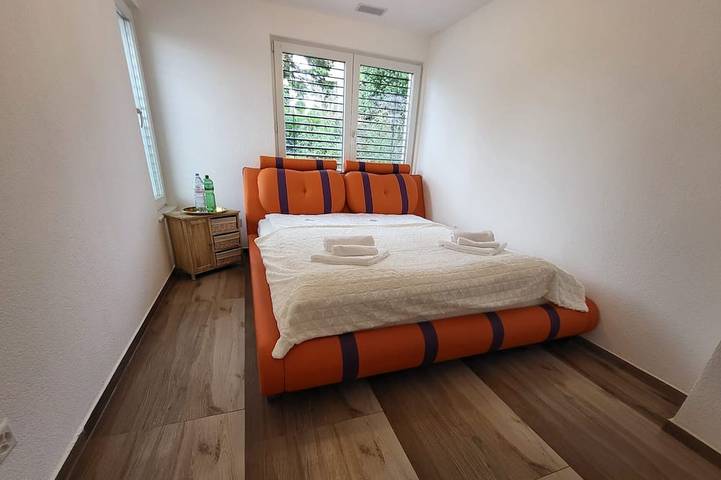 Moderne Villa am Fluss – Ruhe, Komfort & 3 Terrassen in Südschwarzwald