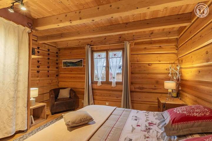 Location de vacances pour 12 personnes, avec jardin et terrasse à Queige - 2