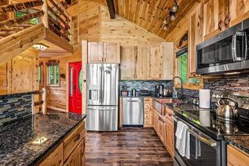 Holiday Rental for 7 People in Gatlinburg, Sevier County, Photo 2