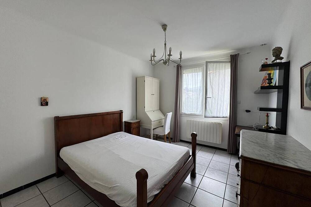 Entire apartment, ?? 2-Bedroom Apartment with Balcony in Prades – Perfect for Your Vacation in Prades, Prades region