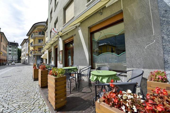 Hôtel pour 3 personnes, avec terrasse et vue à Tirano - 3