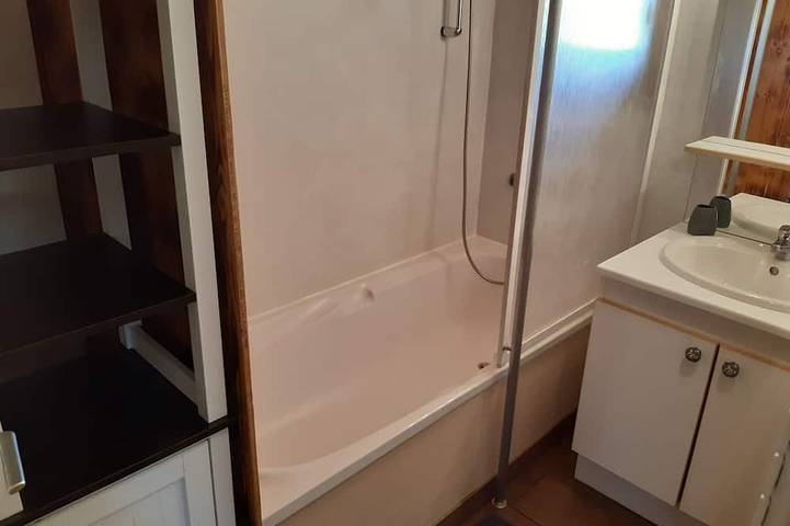 Gîte pour 5 personnes, avec jardin à Fort-du-Plasne - 4