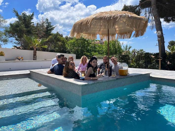 Location de vacances pour 6 personnes, avec jardin ainsi que piscine et jacuzzi dans Calanque de Cap Rousset - 4