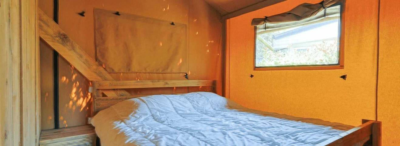 Tente pour 4 personnes, avec bassin pour enfant dans le Var - 4