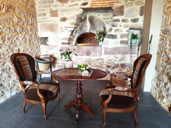 Location de vacances pour 12 personnes, avec Terrasse et Jardin ainsi que Piscine et Vue à Tonnac - 2