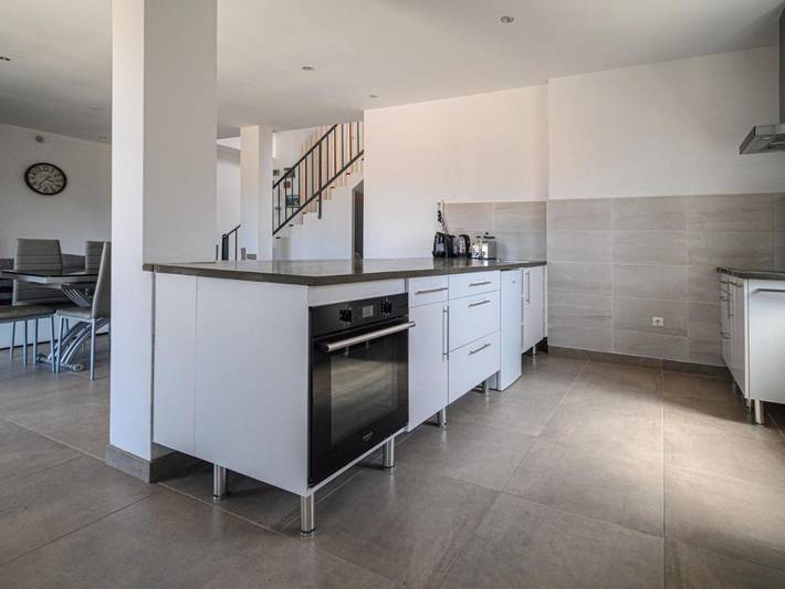 Location de vacances pour 6 personnes, avec terrasse dans Melres - 3