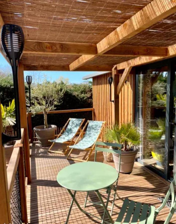 Camping pour 4 personnes, avec jardin ainsi que bassin pour enfant et piscine à La Teste-de-Buch - 3