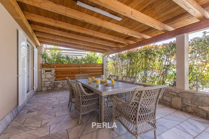 Ferienwohnung für 5 Personen, mit Pool und Balkon/Terrasse, mit Haustier
