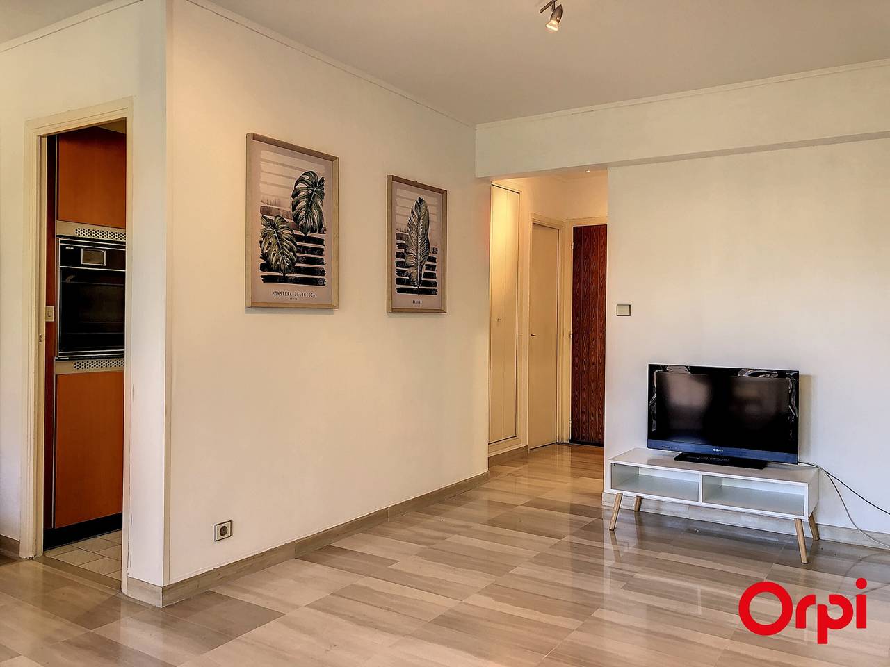 Entire studio, Studio with terrace, pool, and parking in Menton in Menton, Nice region