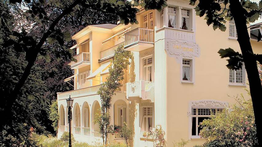 Ferienwohnung für 2 Personen, mit Terrasse und Balkon/Terrasse, mit Haustier in Badenweiler