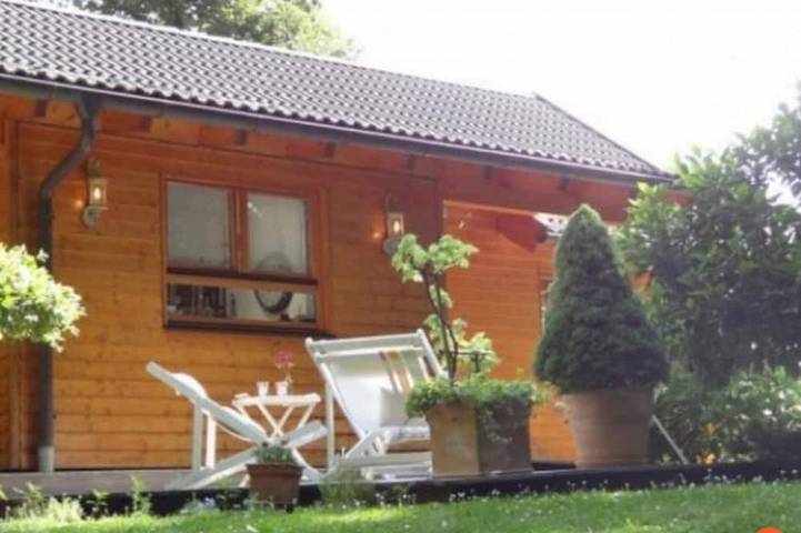 Gîte pour 8 personnes, avec piscine