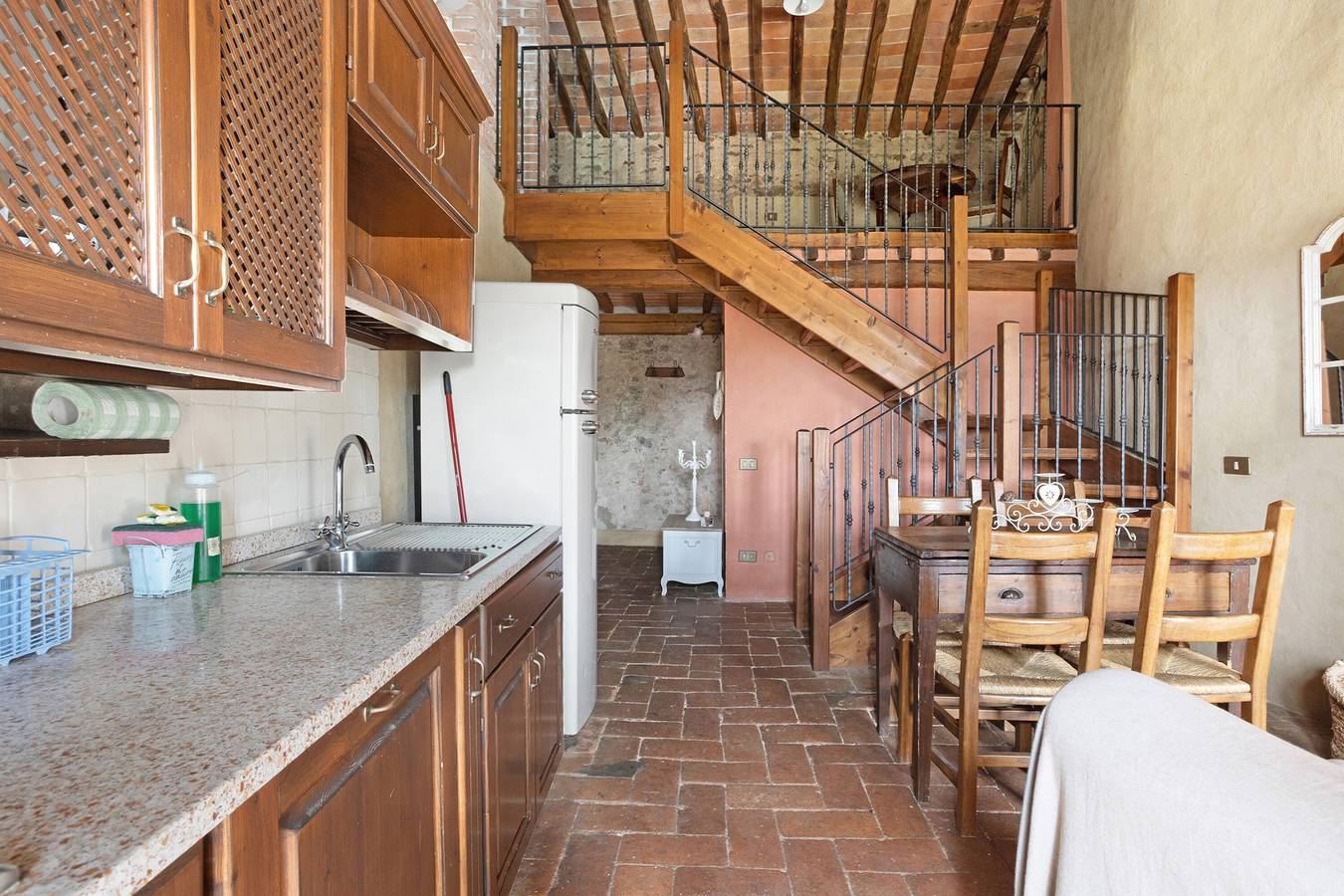 Appartamento intero, Appartamento 'Appartamento Torre' con piscina condivisa, giardino condiviso e Wi-Fi in Massarosa, Riviera Toscana