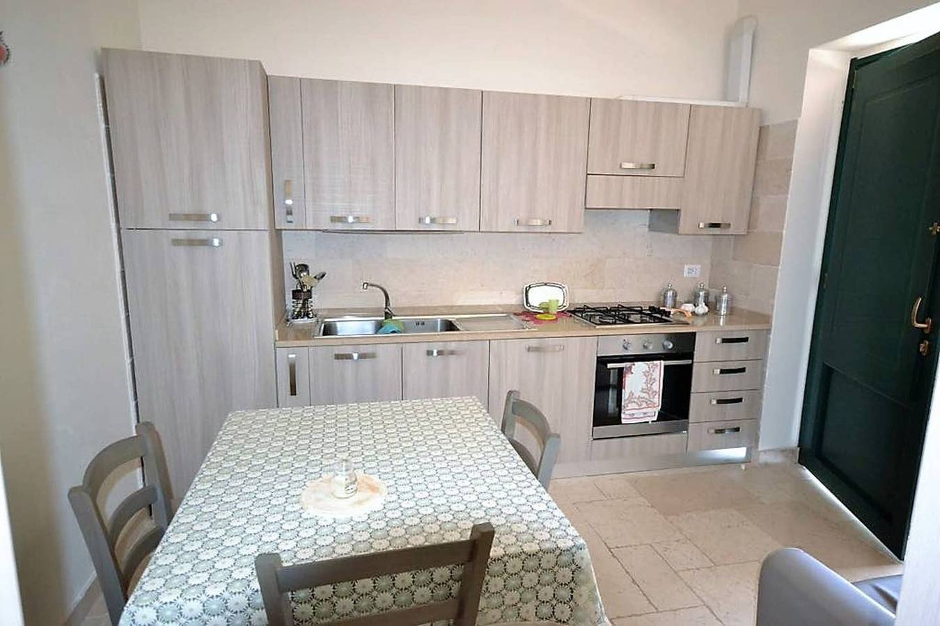 Appartamento intero, Appartamento accogliente a Carovigno: 40 m² + Vicino a spiagge in Carovigno, Salento