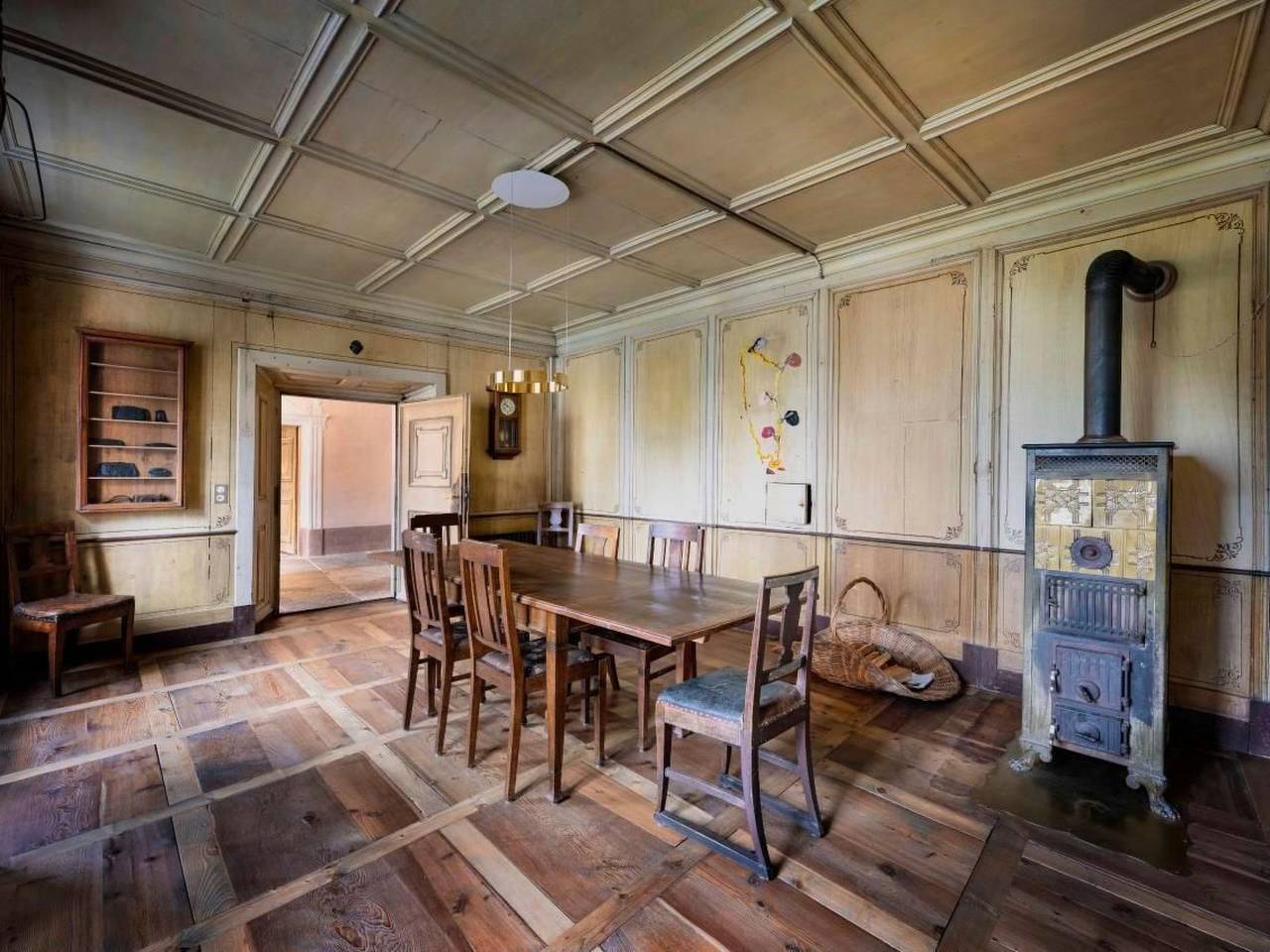 Bündner Zuckerbäckerpalazzo unter Denkmalschutz in Poschiavo, Livigno Alpen