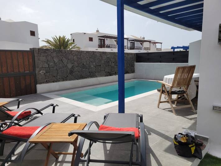 Villa Maria Luisa near the beach with private pool and Wi-Fi in Playa Blanca, Yaiza