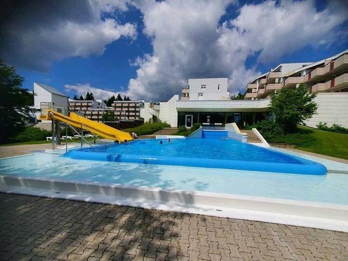 Casa de vacaciones para 4 personas, con balcón además de sauna y jardín - 1