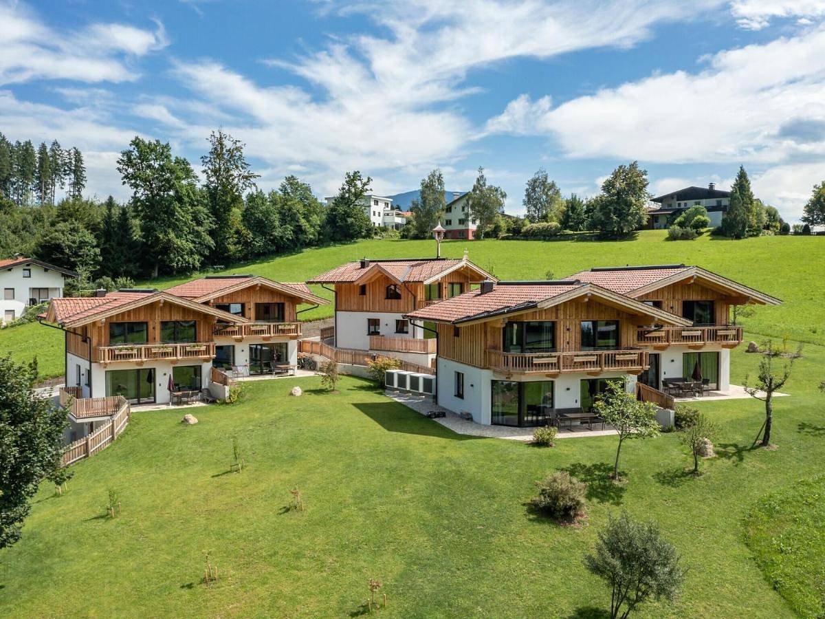 Three-Bedroom Chalet in Mariastein, Kaisergebirge