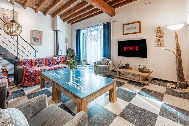 Location de vacances pour 6 personnes, avec vue et jardin à Cuxac-Cabardès - 2