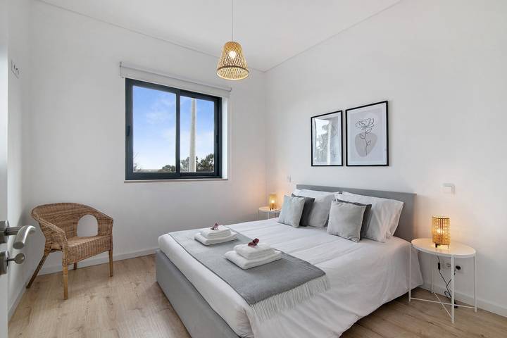Ferienwohnung für 3 Personen, mit Seeblick und Balkon in Faro - 3