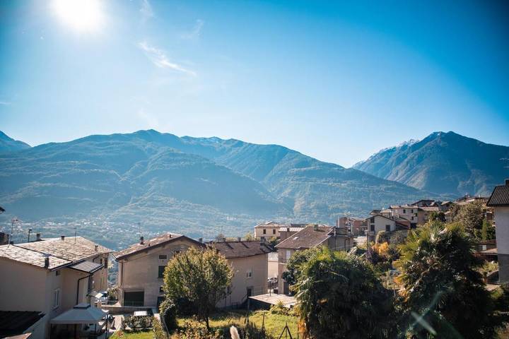 Gîte pour 4 personnes, avec terrasse et vue à Sondrio - 3