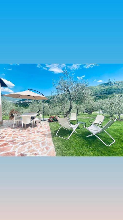 Casa vacanze gli ulivi in Borgomaro, Riviera di Ponente