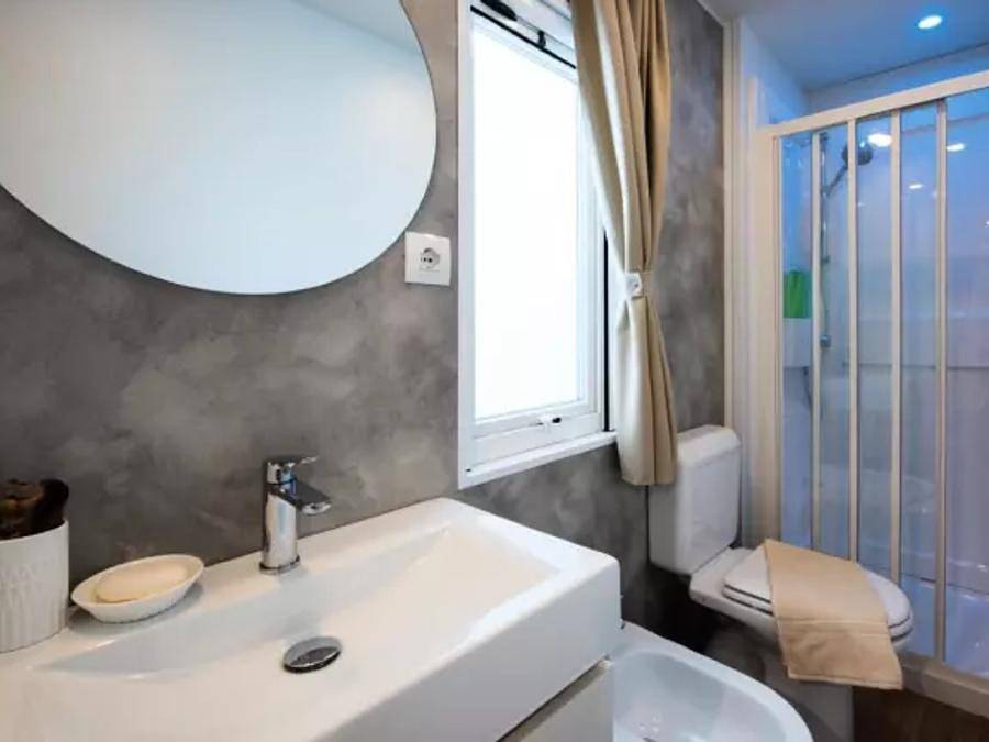 Camping La Scogliera - Mobilhome 7 personas - Tahití 4 Habitaciones 6/7 Personas Aire acondicionado in Santa Cesarea Terme, Provincia de Lecce