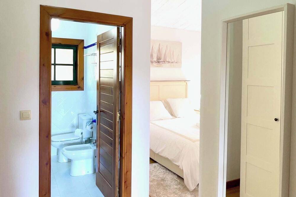 The Cliffs - Vue de Pantin in Valdoviño, Costa de Galicia