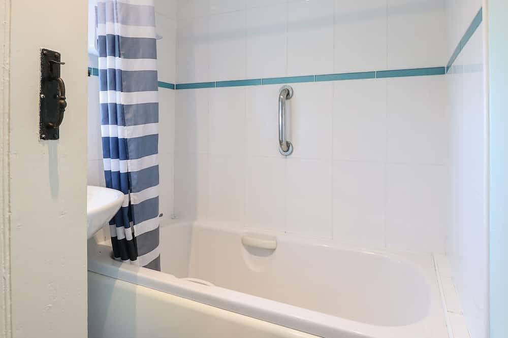 Lanthorn Cottage, pet friendly in Happisburgh, East Anglia in Happisburgh, Norfolk