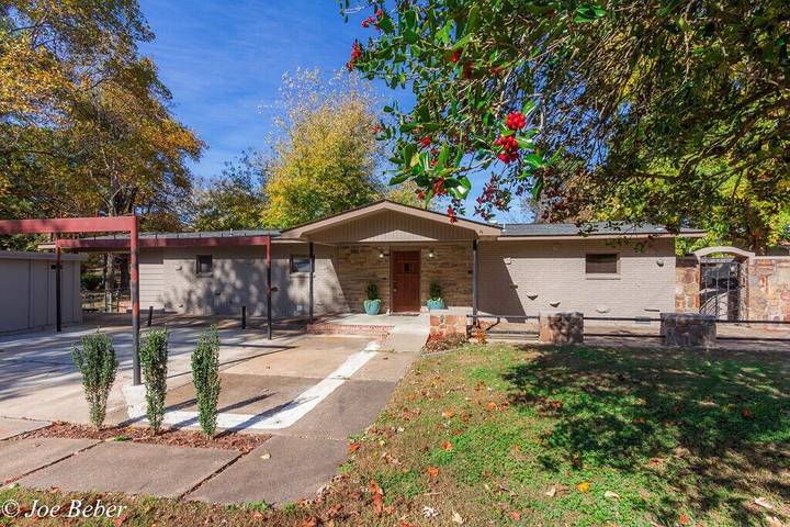 Vacation rental for 6 people, with terrace and yard in Lake Hamilton