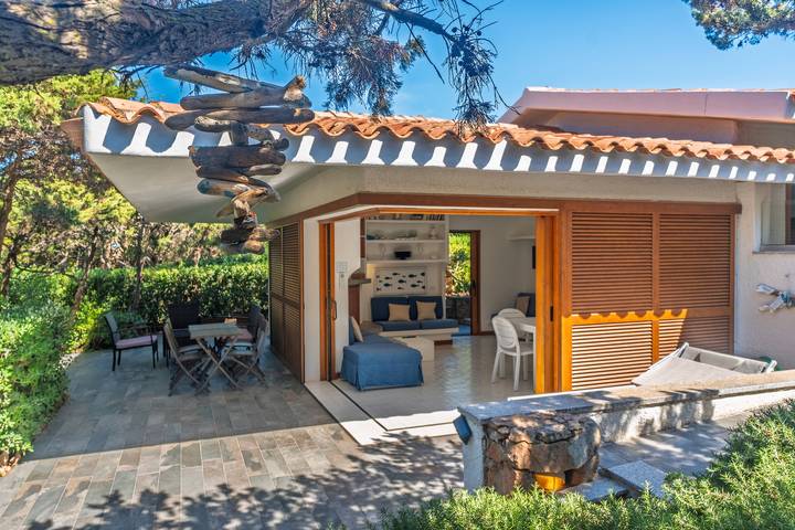 Villa for 4 people, with garden, with pets in Sardinia