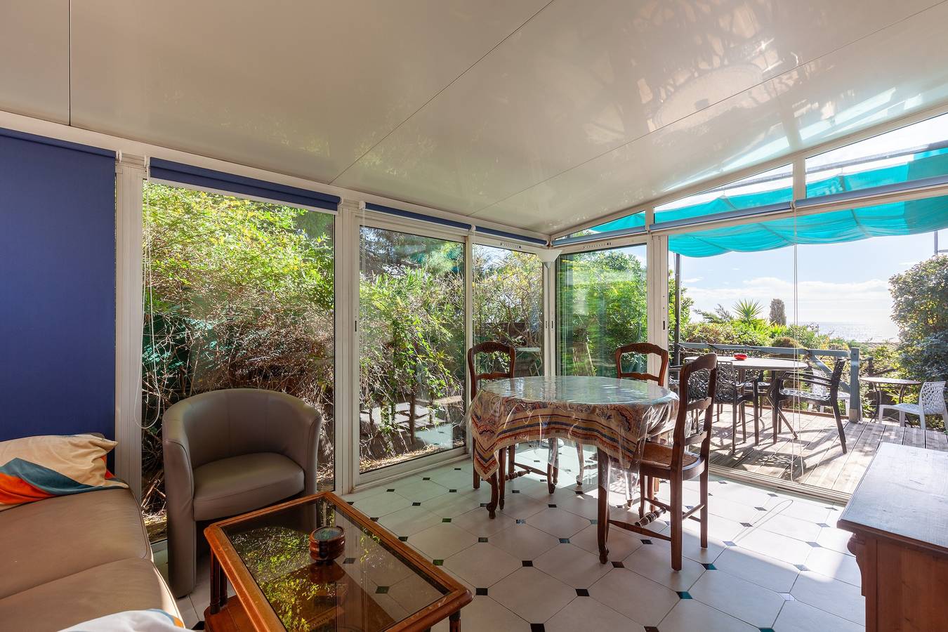 Appartement entier, Appartement « Gîte Entre Mer Et Jardin Ei Riazi » avec vue mer, Wi-Fi et climatisation in Sausset-les-Pins, Côte méditerranéenne (France)