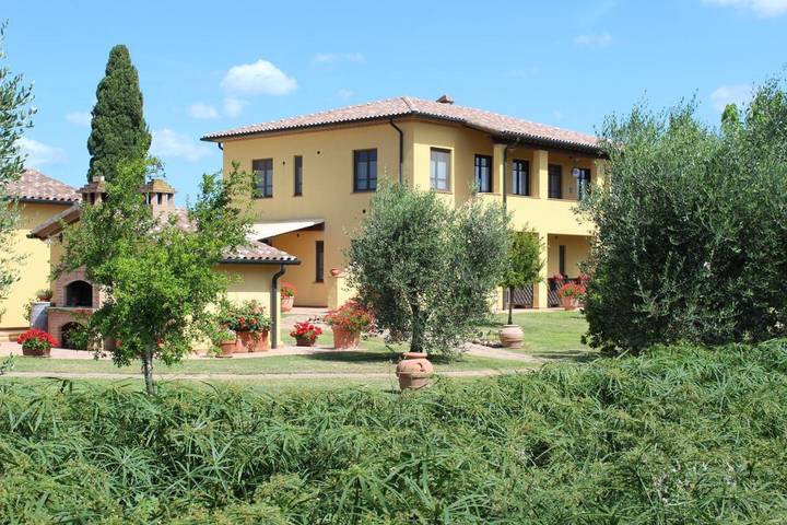 Ferienhaus für 6 Personen, mit Garten und Ausblick sowie Terrasse und Pool, mit Haustier - 1